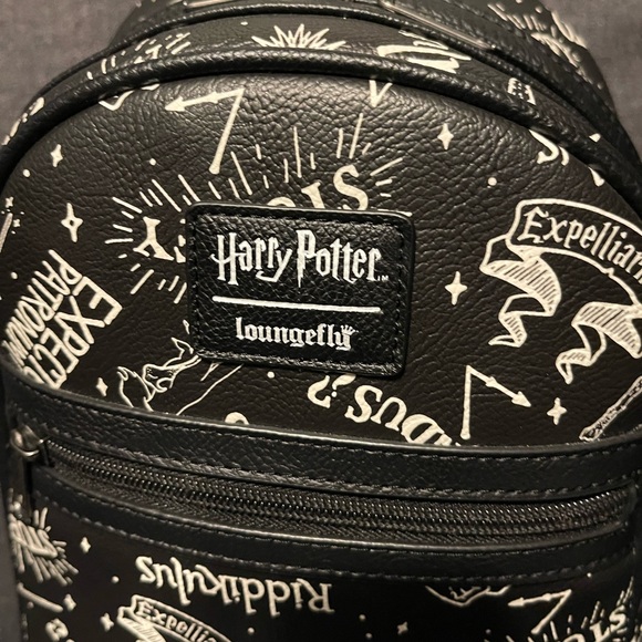 Loungefly Harry Potter Spells backpack - Picture 4 of 6